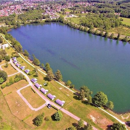 Hotel Camping Les Ballastieres - Vosges Du Sud Champagney Esterno foto