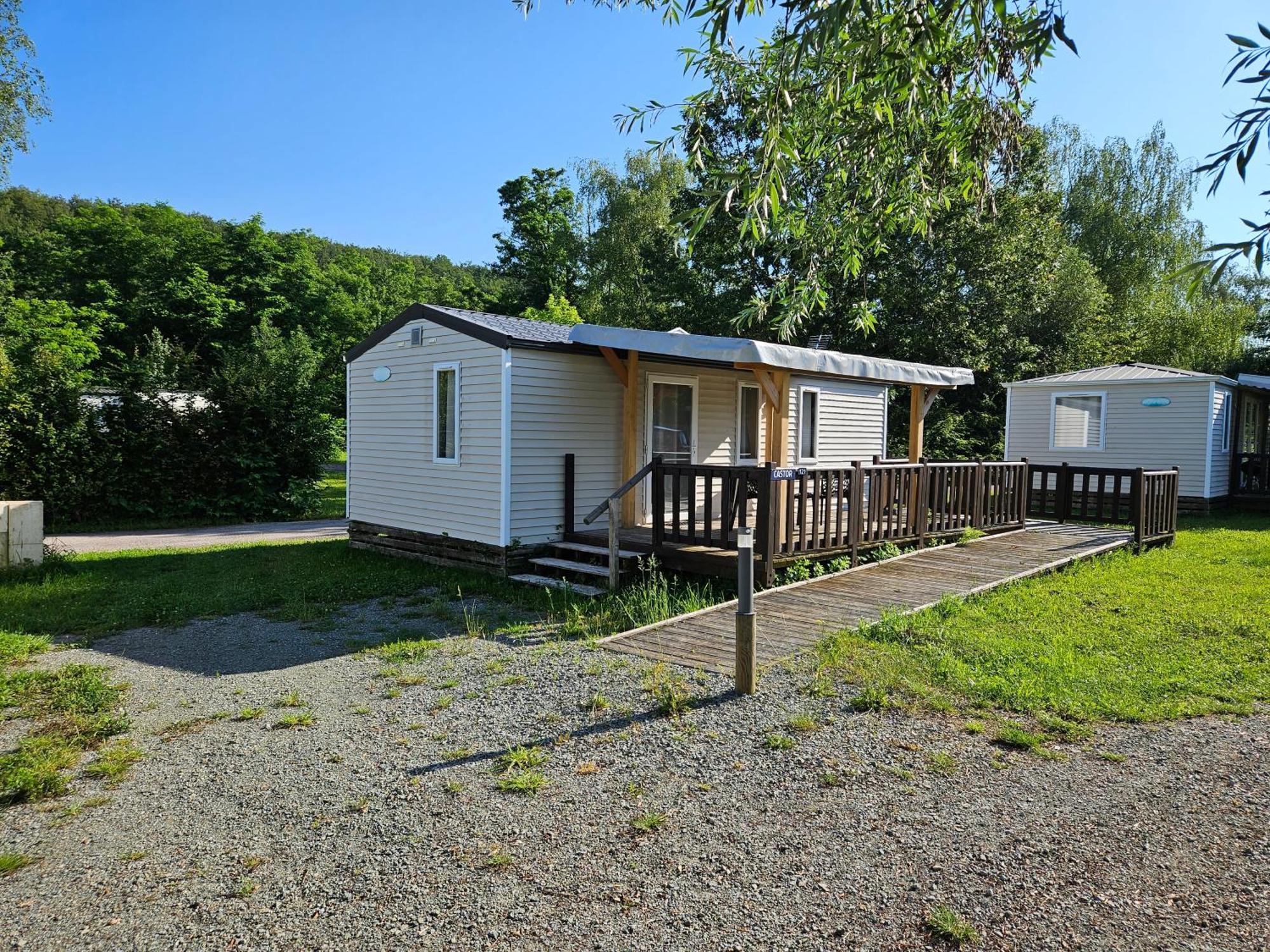 Hotel Camping Les Ballastieres - Vosges Du Sud Champagney Esterno foto