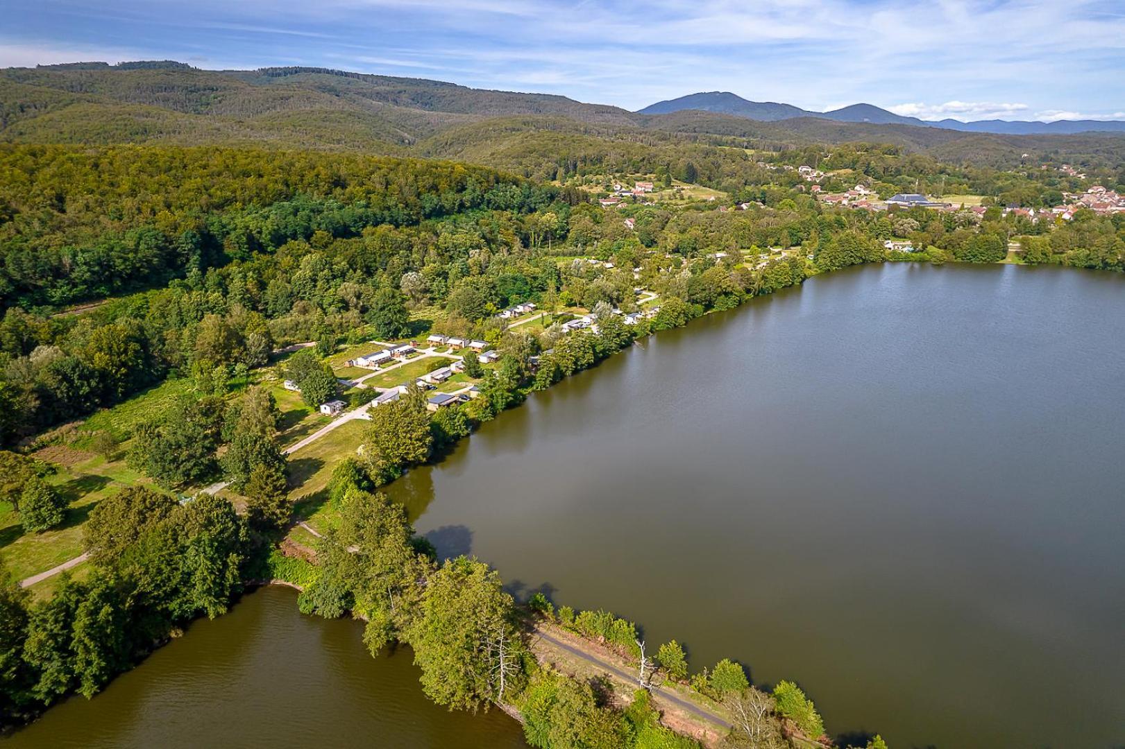 Hotel Camping Les Ballastieres - Vosges Du Sud Champagney Esterno foto