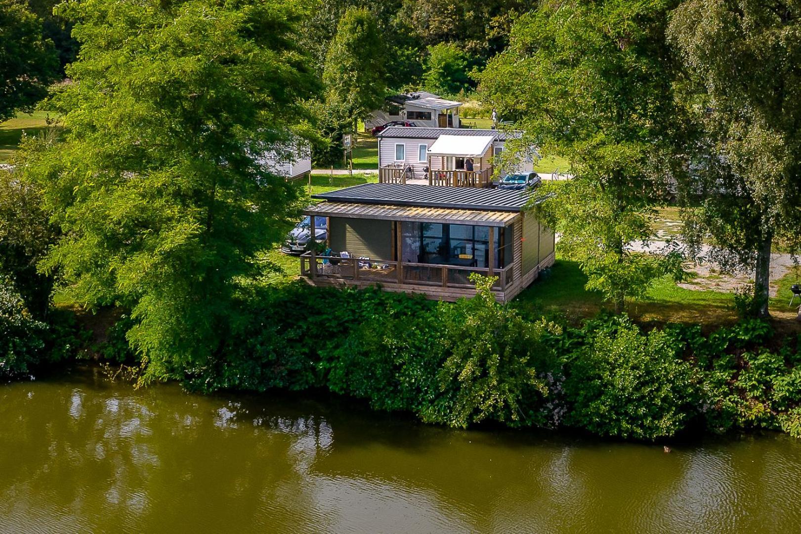 Hotel Camping Les Ballastieres - Vosges Du Sud Champagney Esterno foto