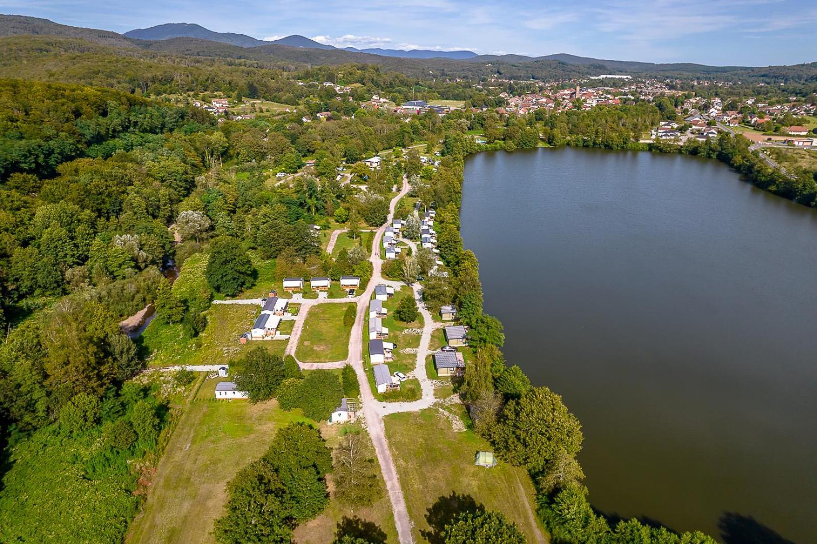 Hotel Camping Les Ballastieres - Vosges Du Sud Champagney Esterno foto