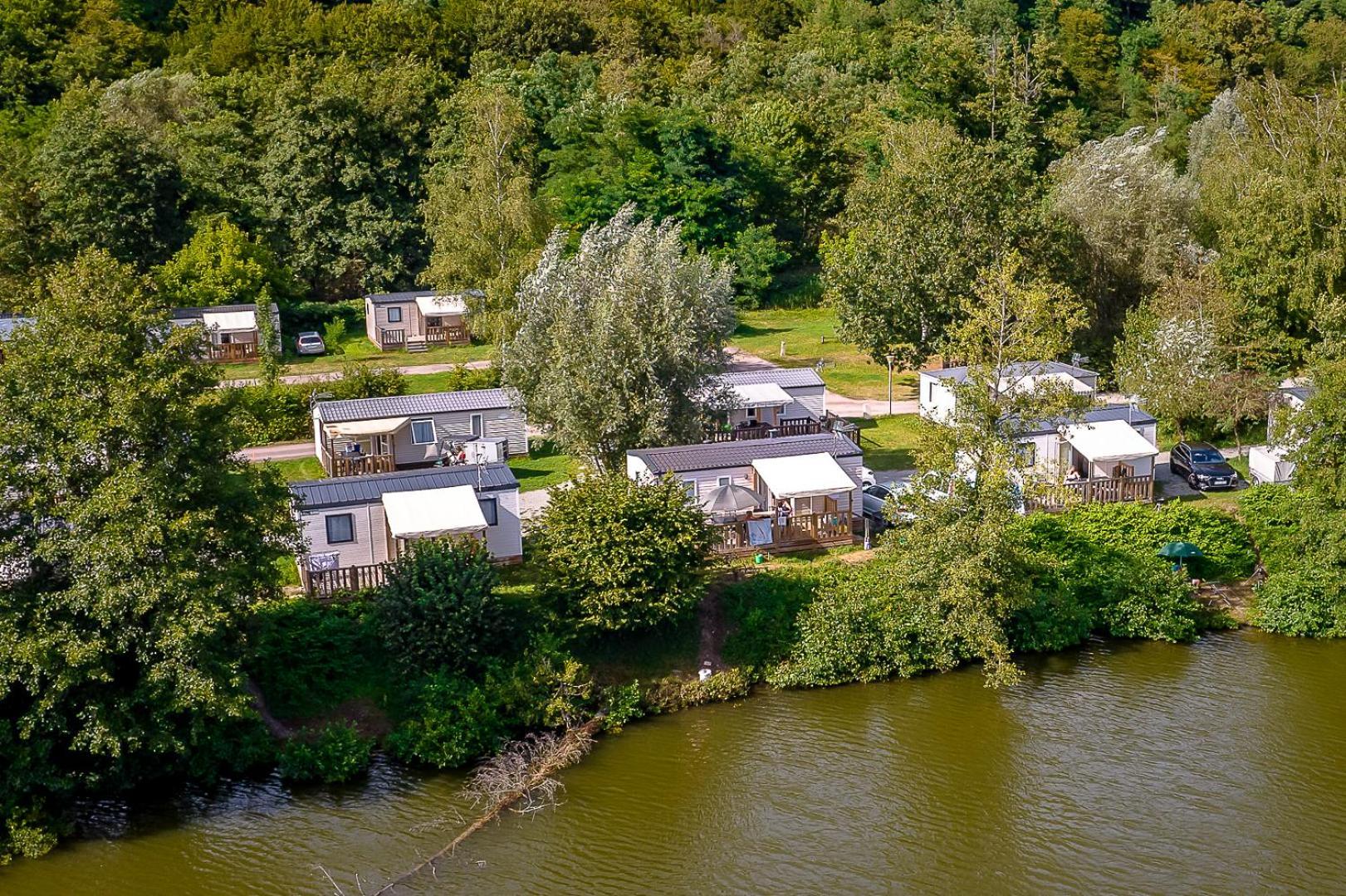 Hotel Camping Les Ballastieres - Vosges Du Sud Champagney Esterno foto