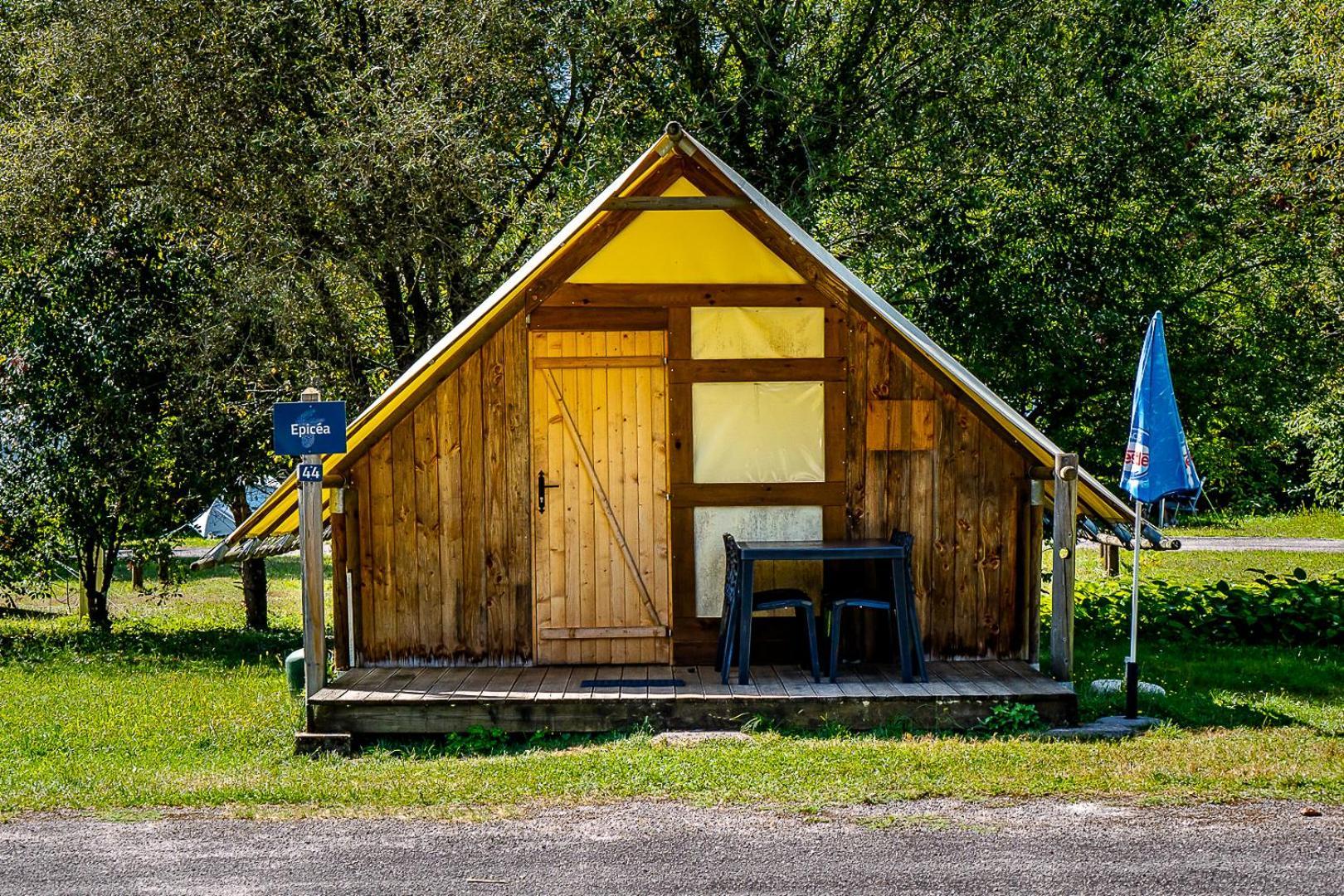 Hotel Camping Les Ballastieres - Vosges Du Sud Champagney Esterno foto